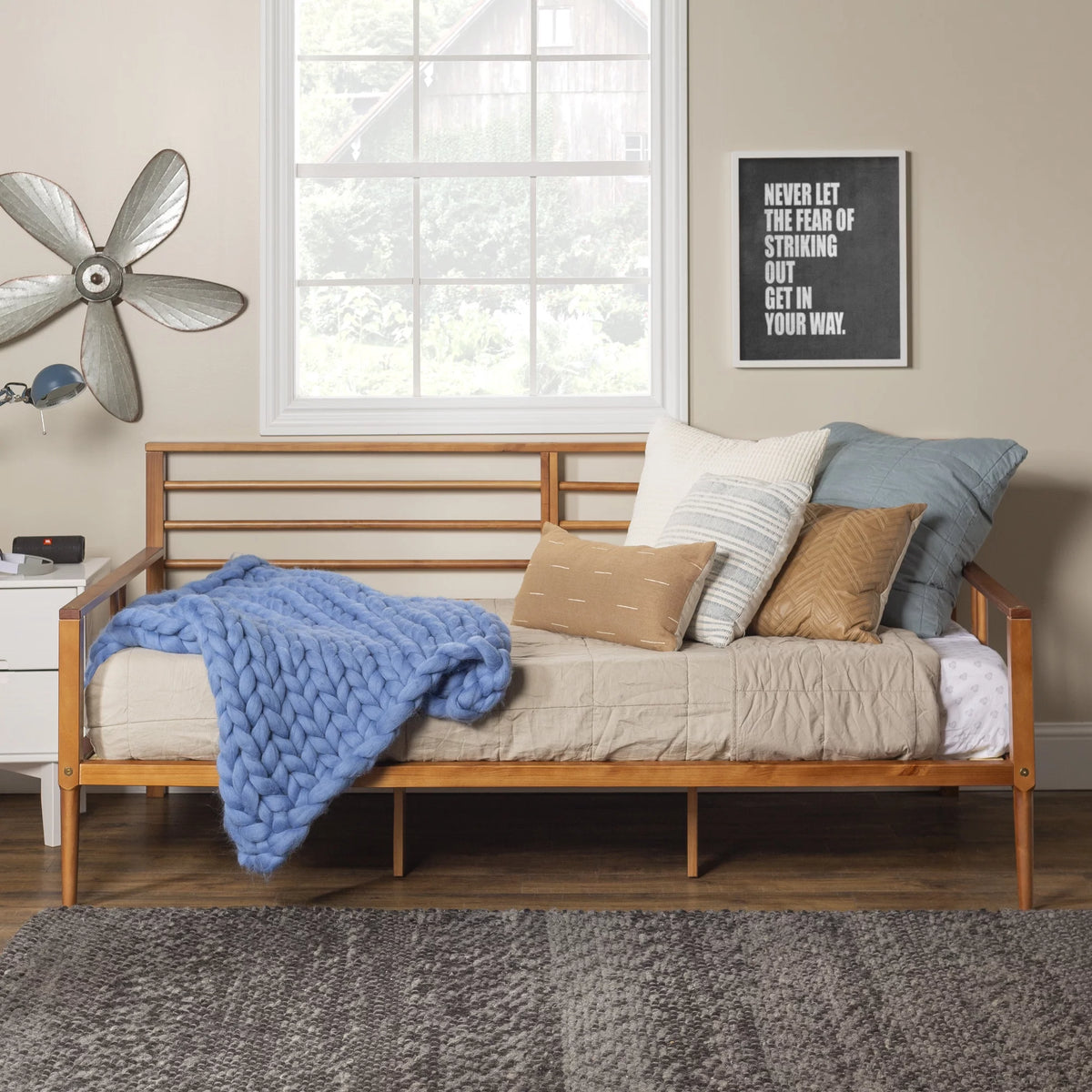 Solid Wood Spindle Daybed I84374