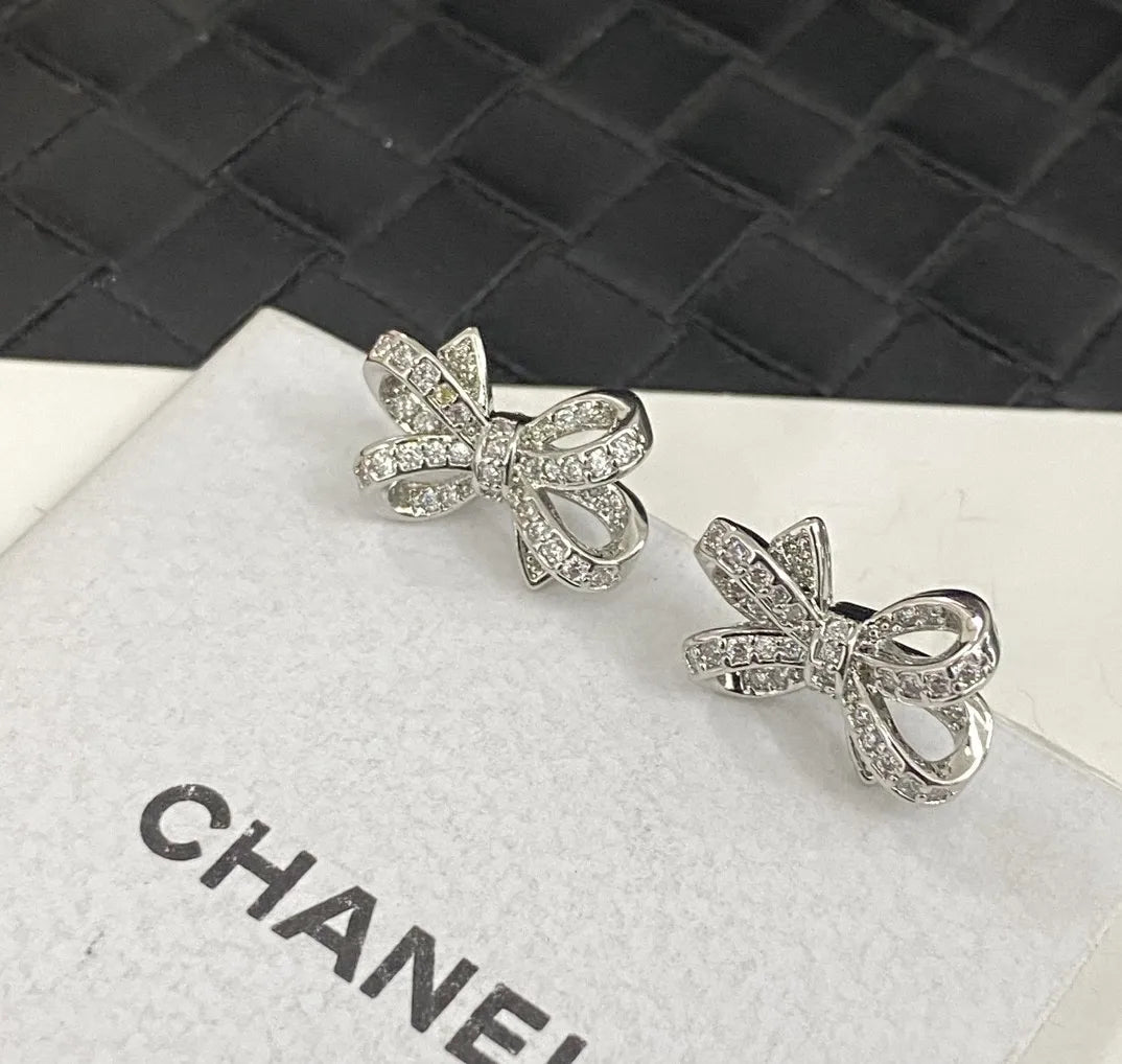 Earrings Q611736