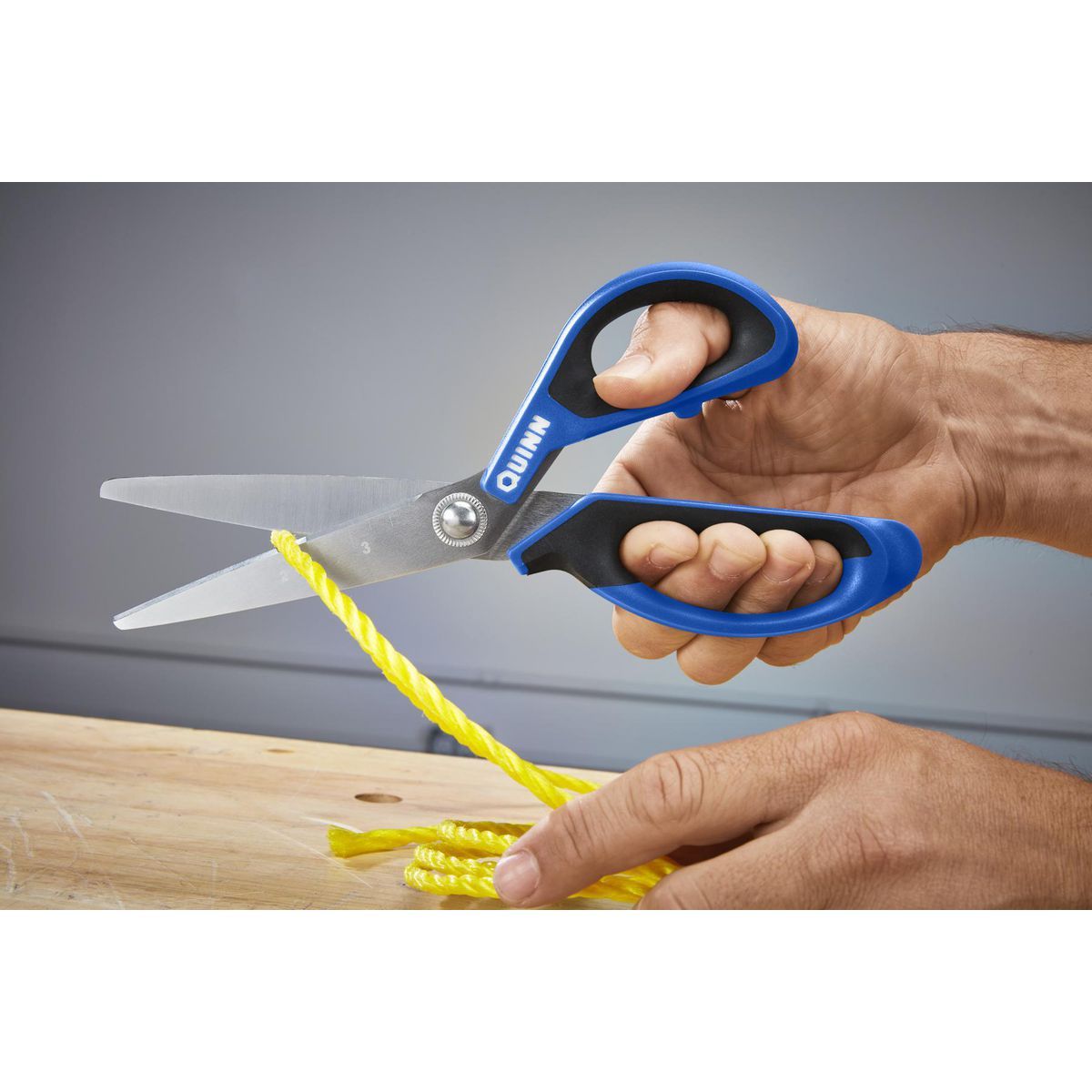 Straight Scissors N70389