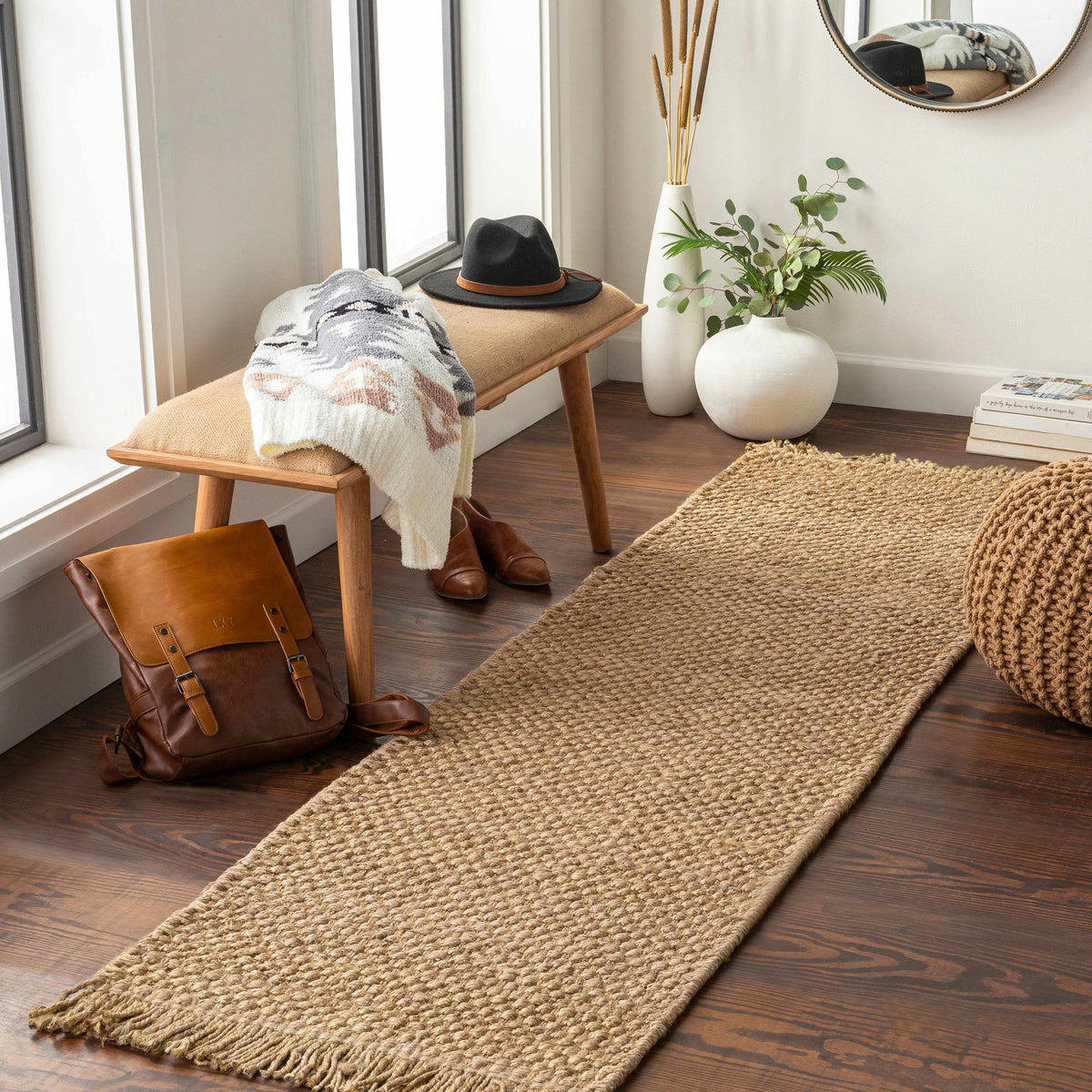 Beige 2' x 3' Jute Area Rug Q698