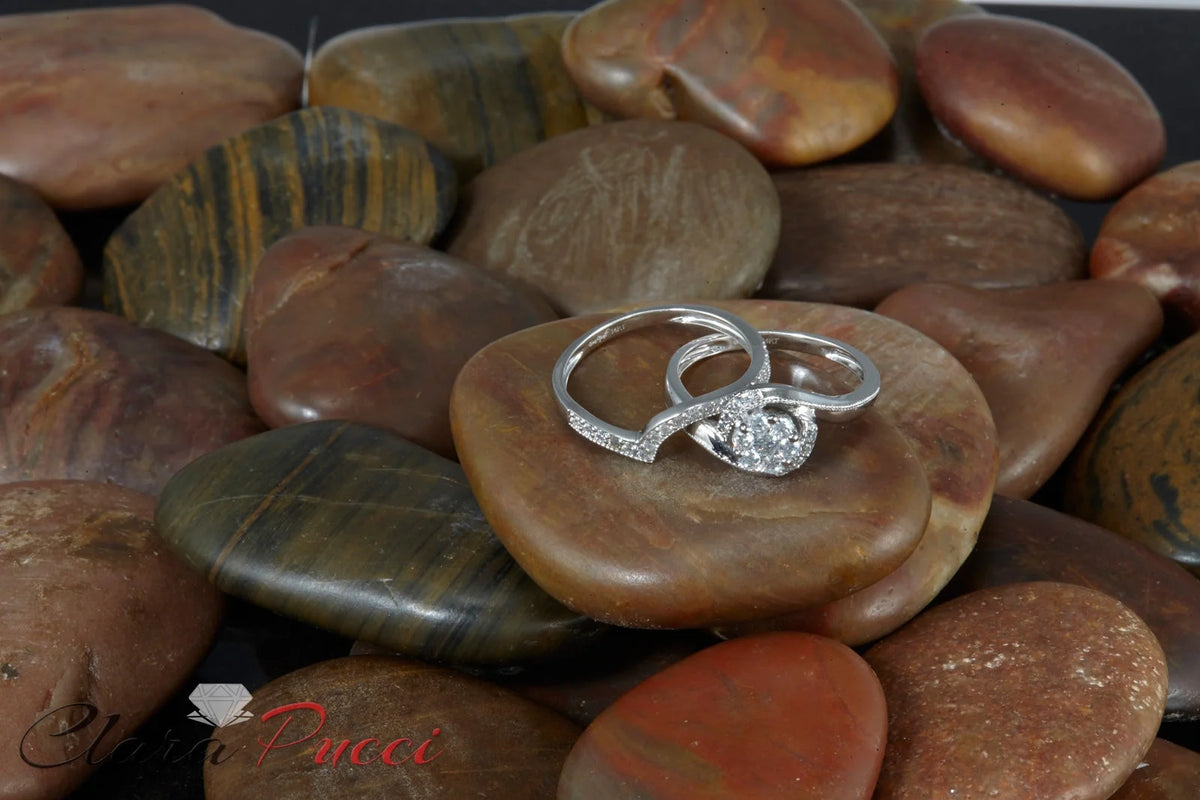 18K White Gold Diamond Engagement Ring M156
