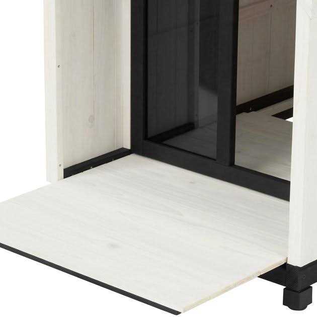 Classic Wooden Outdoor Dog House Z819